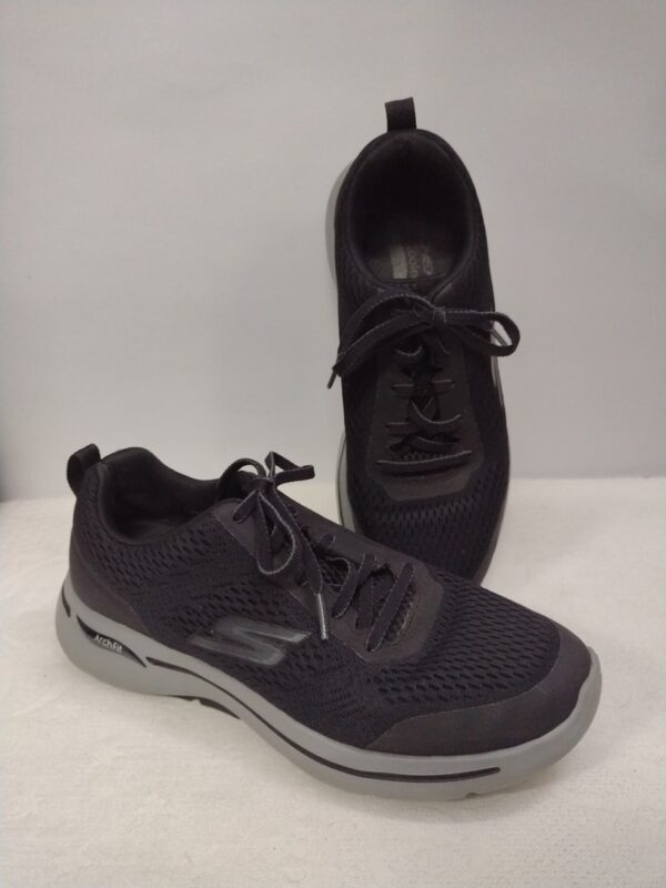 Tenis Skechers Masculino n.40
